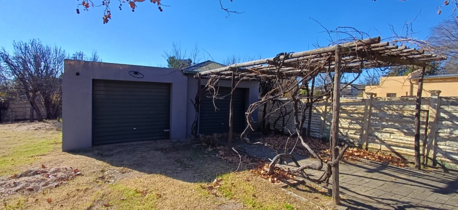 To Let 4 Bedroom Property for Rent in Hospitaalheuwel Free State